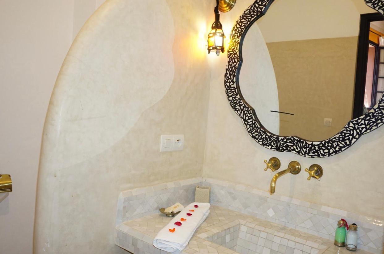 Riad New Moon マラケシュ エクステリア 写真
